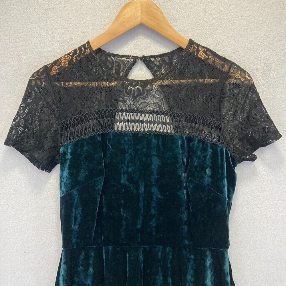 SANGRIA Green Velvet Mini Dress Women's Size 6 Lace Illusion Yoke Witchy - Picture 9 of 16